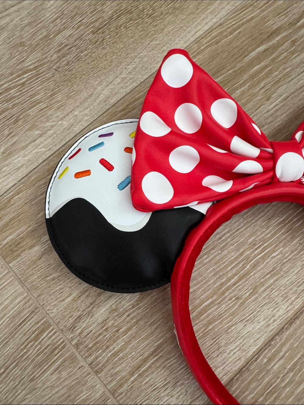 Loungefly x Disney Minnie Sprinkle Cupcake Ears - Picture 2 of 11